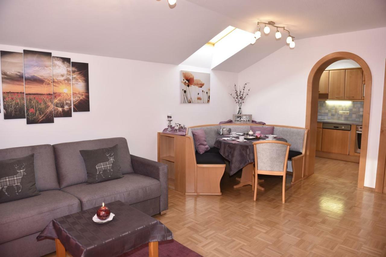 Haus Sonnenschein Mariapfarr Apartman Kültér fotó