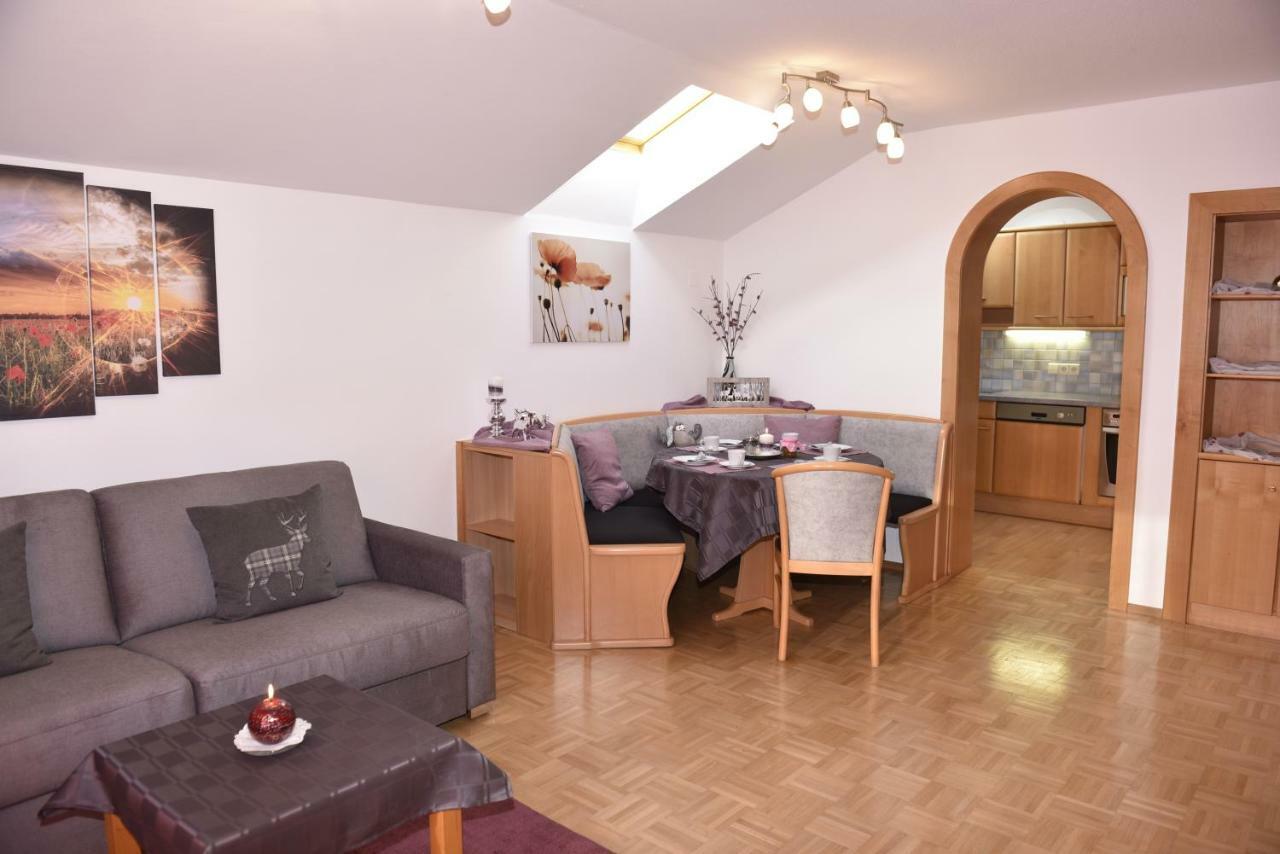 Haus Sonnenschein Mariapfarr Apartman Kültér fotó